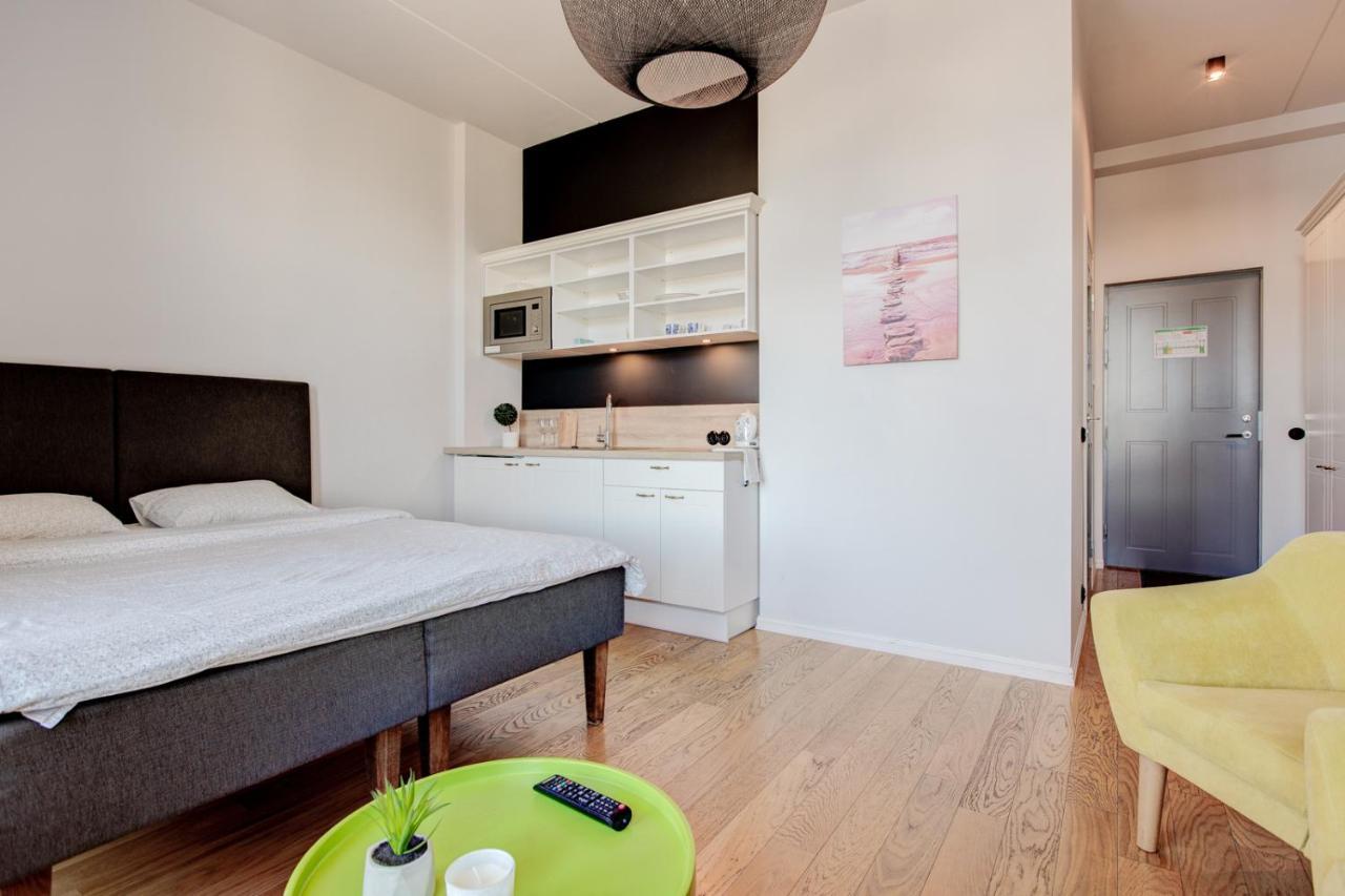 Апартаменти Stylish Studio In Perfect Location, 24H Reception Таллінн Екстер'єр фото